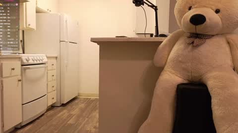 Emily online show from December 2, 2:02 am