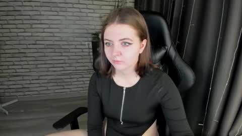 111freya111 online show from February 25, 12:58 am