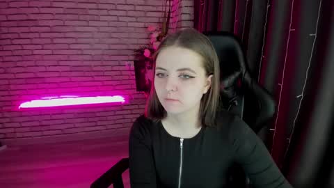 111freya111 online show from February 12, 1:09 am