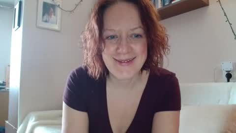 12ennie online show from February 19, 8:03 am