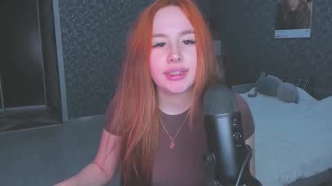 Amy  online show from December 4, 7:10 am