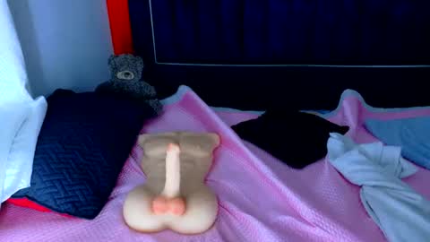 Isabella online show from April 1, 1:41 pm