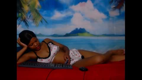 2prettycute online show from January 22, 4:02 pm