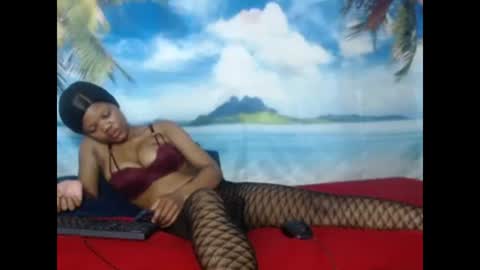 2prettycute online show from January 21, 3:43 pm