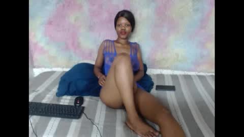 2prettycute online show from January 24, 11:12 pm