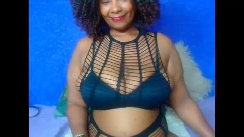 2sweetysmile online show from December 5, 6:55 pm