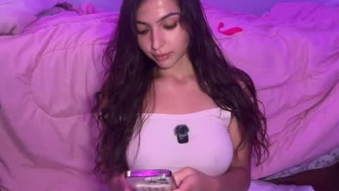 Venus Raee online show from June 15, 9:59 pm