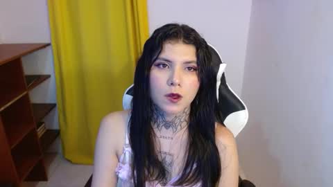 erika online show from October 31, 10:47 pm