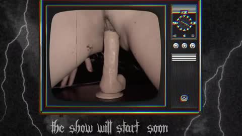Snapshot of 666deathgasm chatting on January 21, 7:06 pm Juune online show from January 21, 7:06 pm