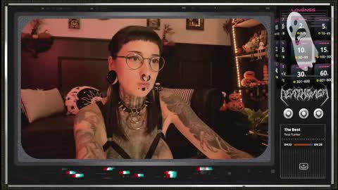 Snapshot of 666deathgasm chatting on October 17, 6:11 pm Juune online show from October 17, 6:11 pm