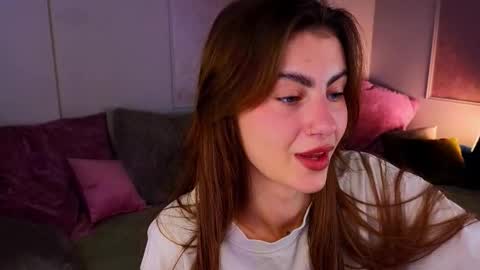 Willow online show from October 20, 9:29 pm