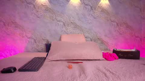  abby rouss online show from October 2, 3:33 am