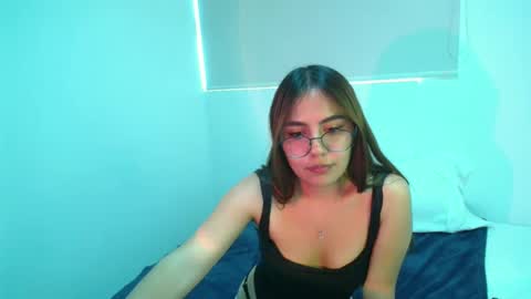 Snapshot of _abbyyyy_ chatting on October 2, 7:52 pm abby 3 online show from October 2, 7:52 pm