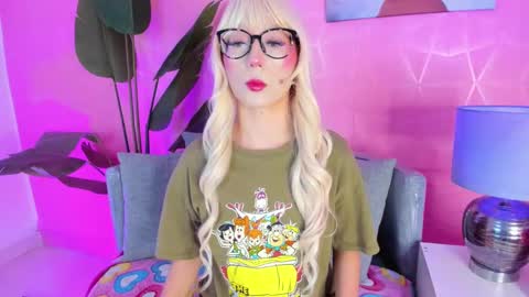 Snapshot of _abril77 chatting on September 24, 4:33 am Abril online show from September 24, 4:33 am