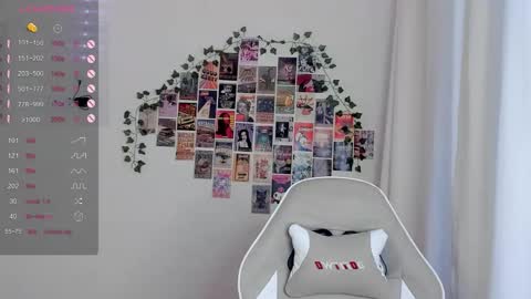 Alice online show from October 19, 2:08 pm