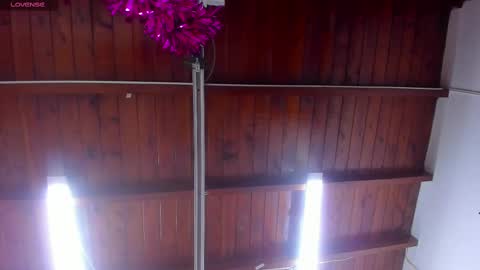 Any online show from February 28, 7:14 pm