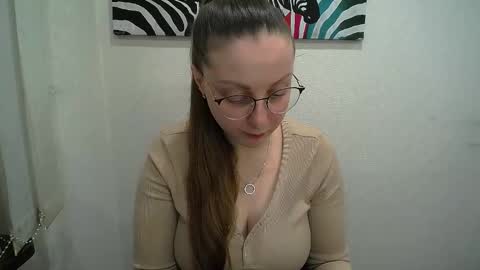 Anna online show from February 12, 2:41 pm