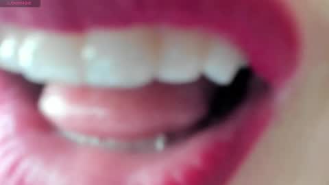 antonia online show from March 31, 5:13 pm