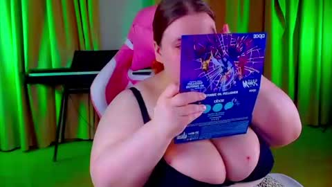 _ariaakashi_ online show from July 30, 12:55 am