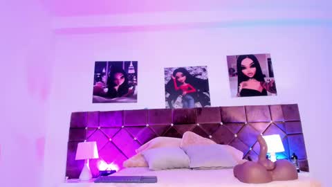 Snapshot of _ariana_lopez_ chatting on March 8, 1:55 pm Ariana online show from March 8, 1:55 pm