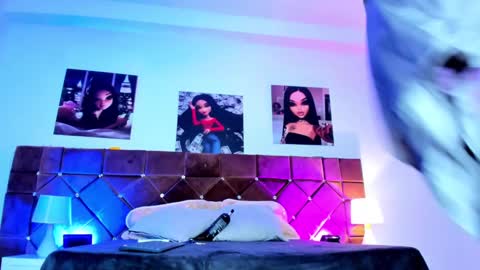 Snapshot of _ariana_lopez_ chatting on February 10, 12:18 pm Ariana online show from February 10, 12:18 pm
