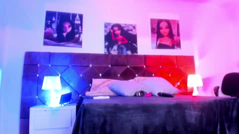 Snapshot of _ariana_lopez_ chatting on January 29, 12:13 pm Ariana online show from January 29, 12:13 pm