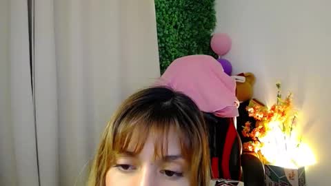 _babieswink online show from January 6, 8:23 pm