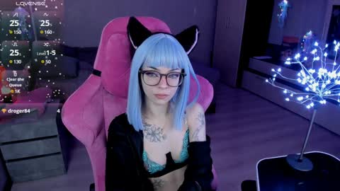 Snapshot of _black_fox__ chatting on January 21, 12:46 am Olivia Subscribe to my Fansly -   online show from January 21, 12:46 am