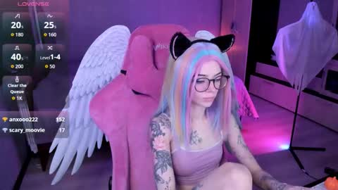 Snapshot of _black_fox__ chatting on October 27, 11:54 pm Olivia Subscribe to my Fansly -   online show from October 27, 11:54 pm