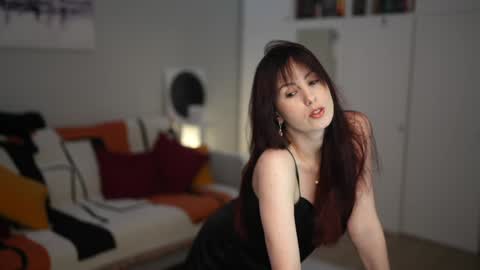 Lili online show from November 2, 11:24 am