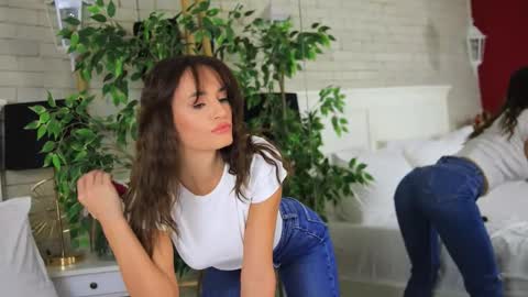 _carlawhite_ online show from September 16, 3:47 am