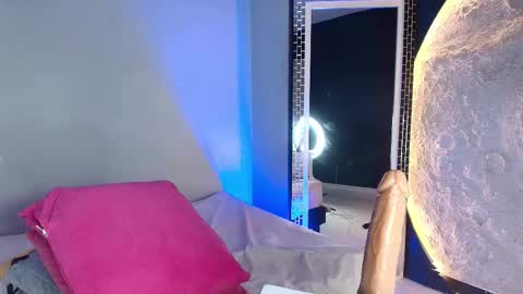 _carolinagomez online show from March 26, 8:21 pm