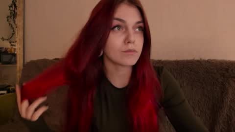 Caroline online show from November 30, 12:42 pm