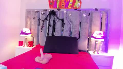 _ciara_benet_ online show from October 28, 1:17 pm