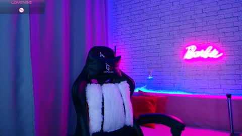 Nica online show from February 7, 1:25 am