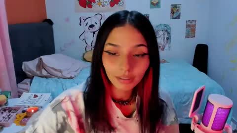 Snapshot of _dayanne_ chatting on February 9, 3:43 am Pao online show from February 9, 3:43 am