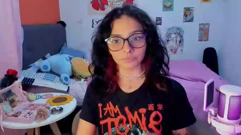 Snapshot of _dayanne_ chatting on December 13, 1:37 am Pao online show from December 13, 1:37 am