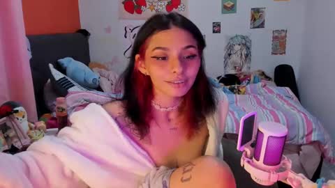 Snapshot of _dayanne_ chatting on December 3, 1:50 am Pao online show from December 3, 1:50 am