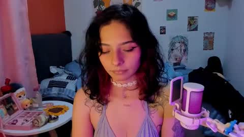 Snapshot of _dayanne_ chatting on December 8, 11:19 pm Pao online show from December 8, 11:19 pm
