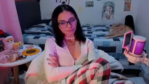 Snapshot of _dayanne_ chatting on December 6, 1:51 am Pao online show from December 6, 1:51 am