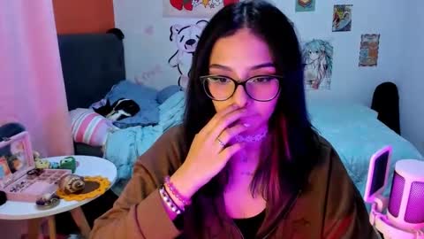 Snapshot of _dayanne_ chatting on December 30, 3:36 am Pao online show from December 30, 3:36 am