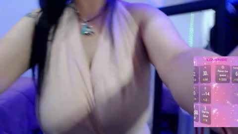 Dannia online show from March 3, 11:00 pm