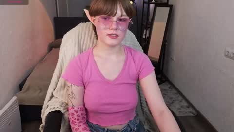 Luna    online show from April 8, 2:19 pm