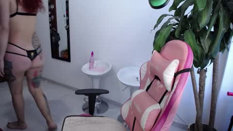 Snapshot of _dulcefox_ chatting on December 23, 2:28 pm Abbye online show from December 23, 2:28 pm