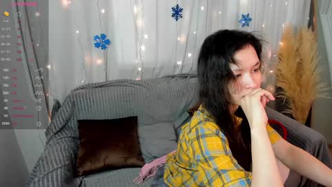 _emily__strike_ online show from December 17, 7:29 am