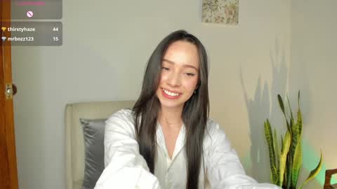Snapshot of _emma_m chatting on December 22, 12:50 am emma morryson online show from December 22, 12:50 am