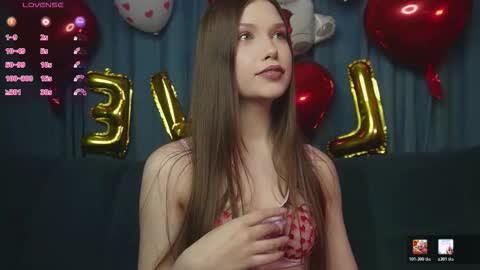 Alice online show from February 15, 2:38 pm