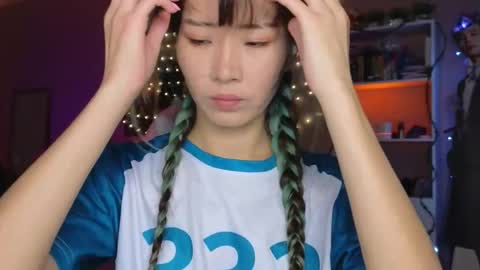 EveEva online show from November 9, 11:11 pm