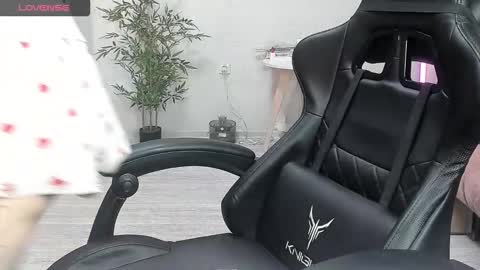 Alis online show from November 21, 5:37 pm