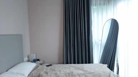 Snapshot of _fieryflash_ chatting on September 26, 9:51 am Lola 3 online show from September 26, 9:51 am